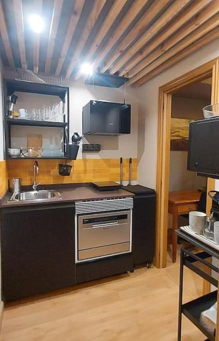 Estudio De Diseno Con Parking En El Centro Apartment *